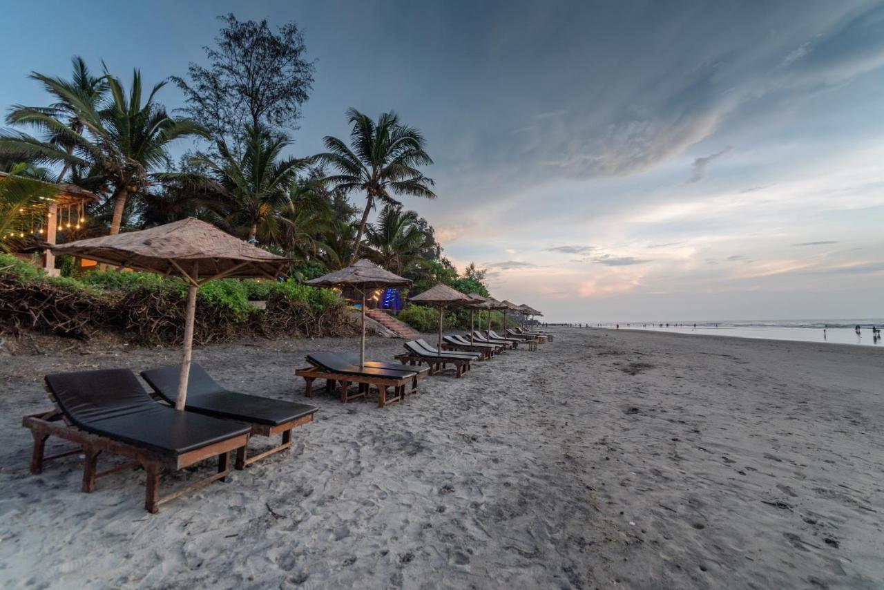 Amadi Beach Front Resort Mandrem Exterior photo