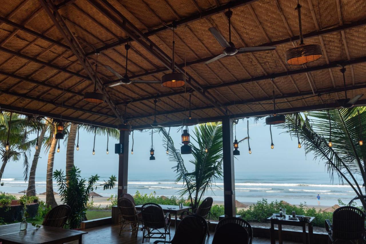 Amadi Beach Front Resort Mandrem Exterior photo