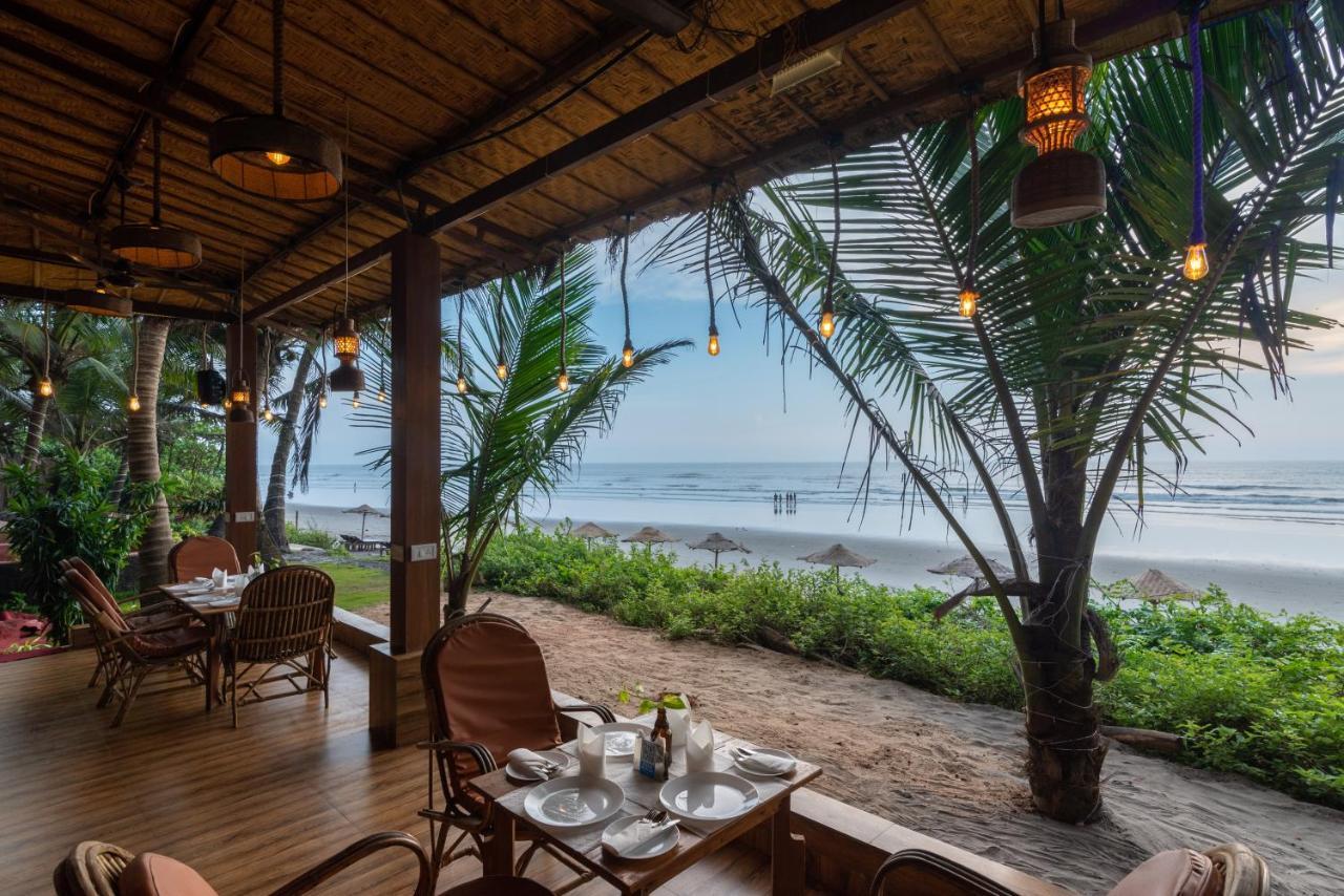 Amadi Beach Front Resort Mandrem Exterior photo