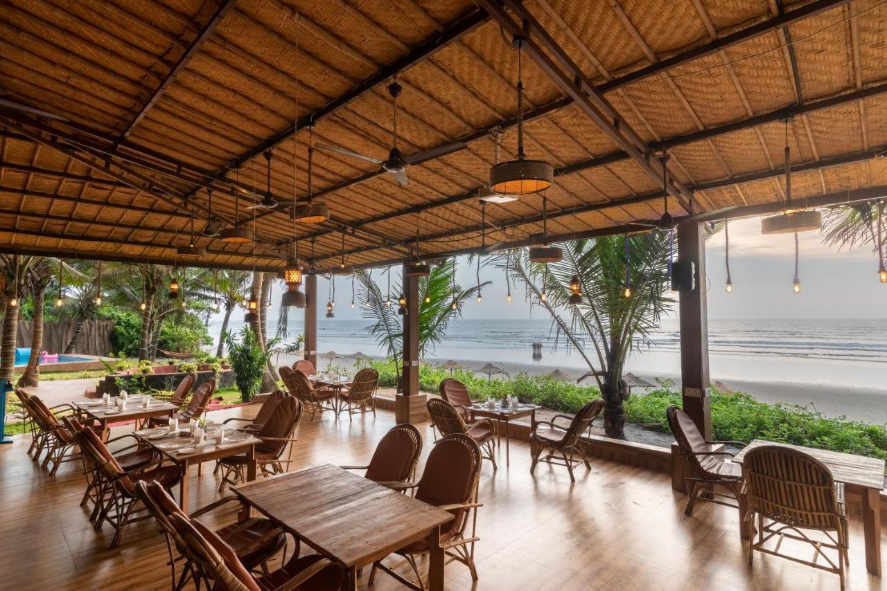 Amadi Beach Front Resort Mandrem Exterior photo