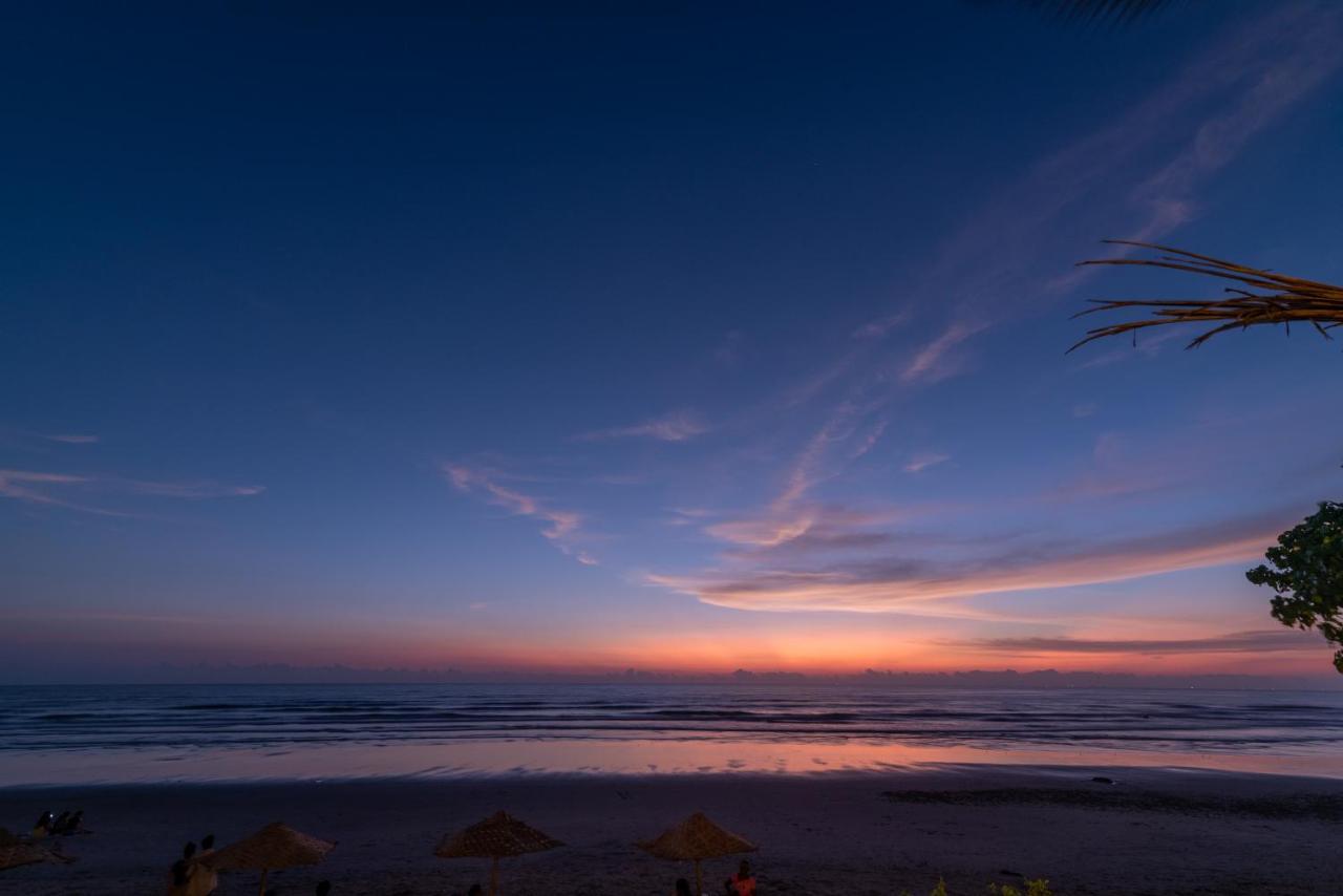 Amadi Beach Front Resort Mandrem Exterior photo