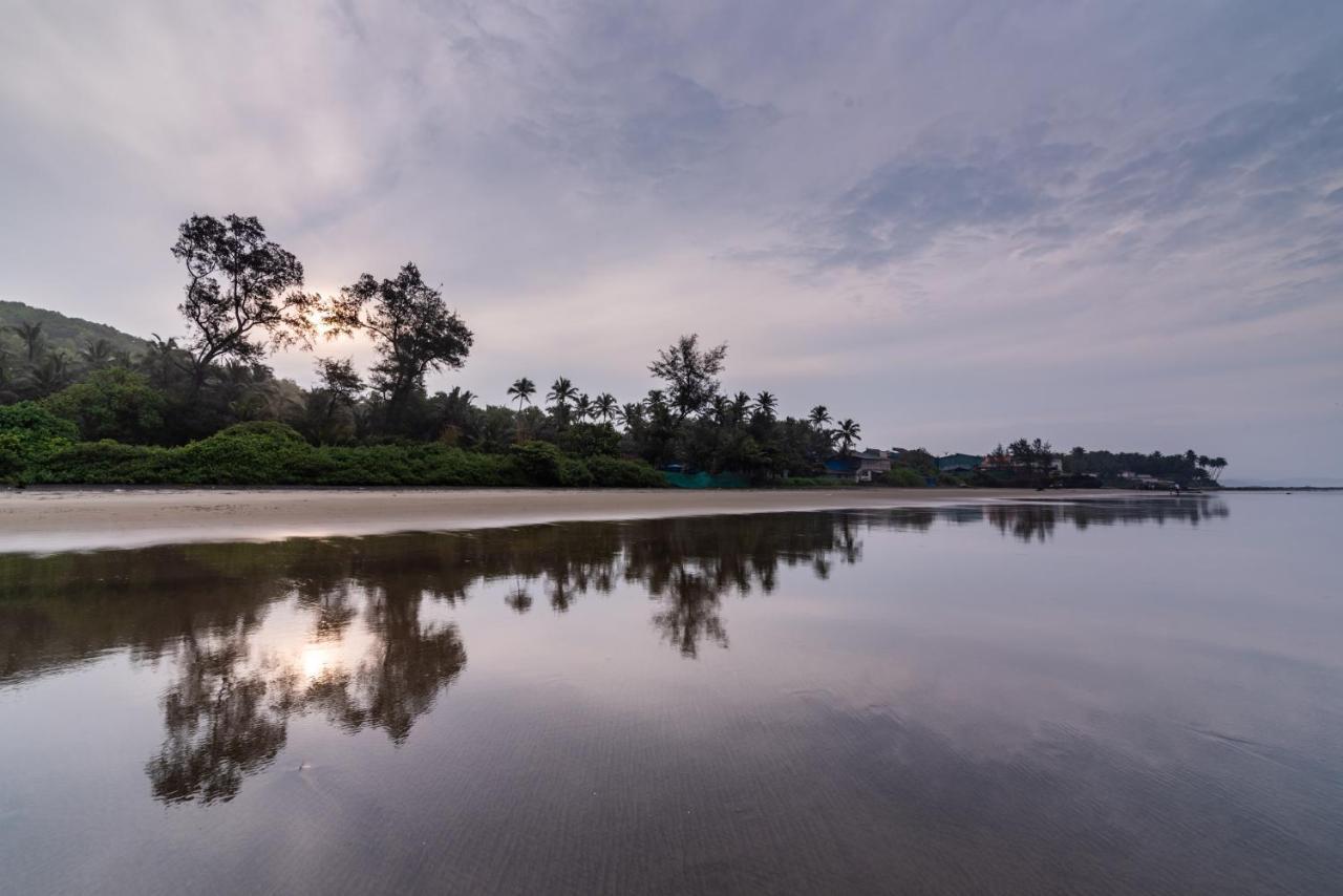 Amadi Beach Front Resort Mandrem Exterior photo