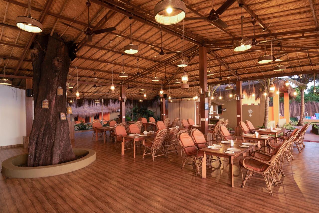 Amadi Beach Front Resort Mandrem Exterior photo