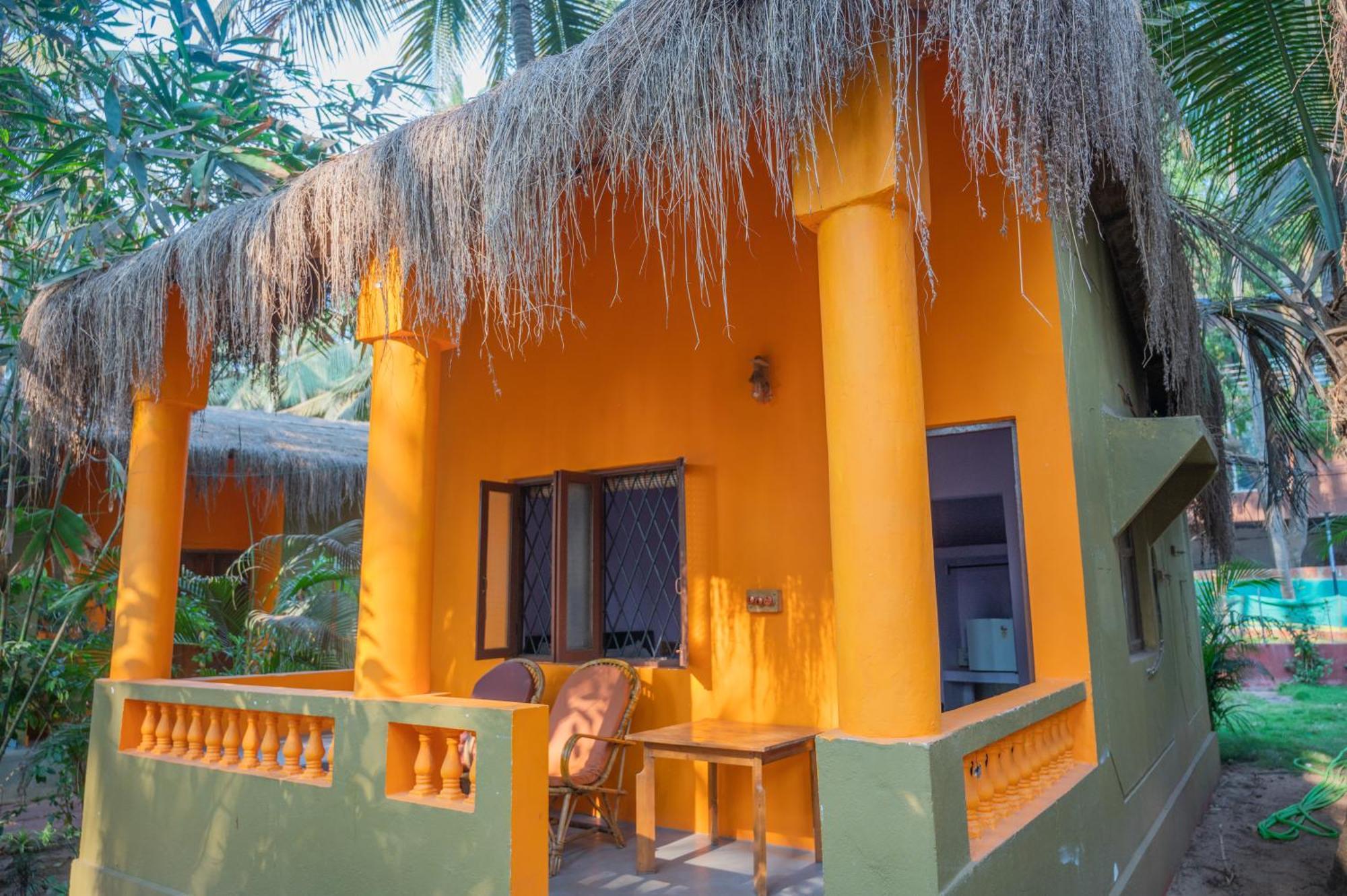 Amadi Beach Front Resort Mandrem Exterior photo